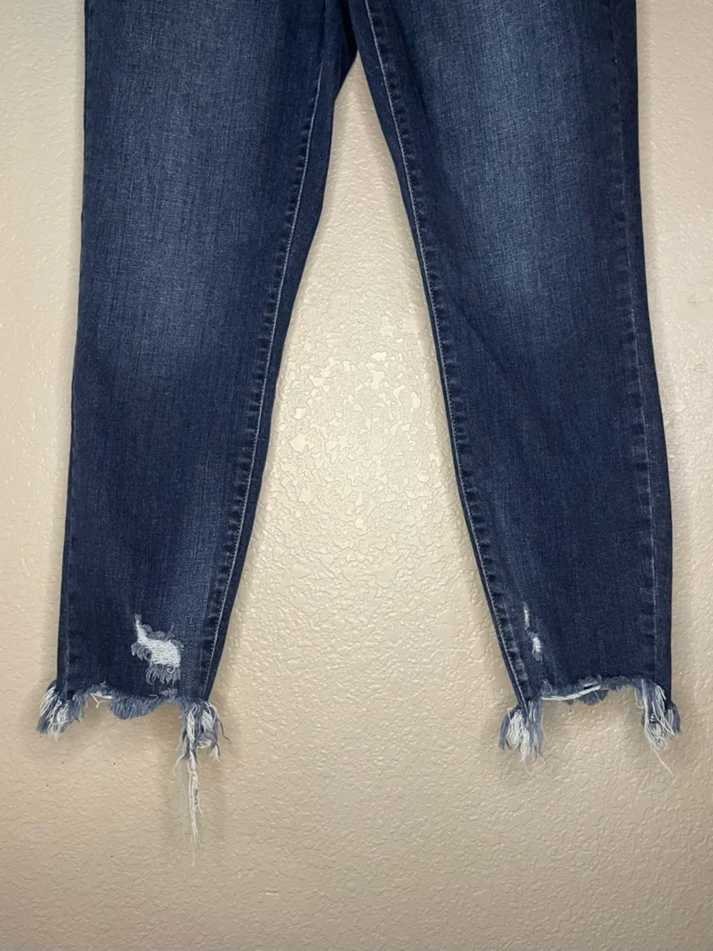 Judy Blue 15/32 Slim Fit High Rise Destroy Shark Bite Hem Stretch Denim Jeans - Picture 7 of 14